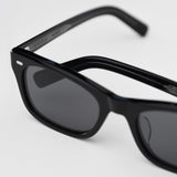 Solace | Black / Black